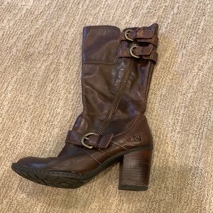 Boots (heel and buckle details)